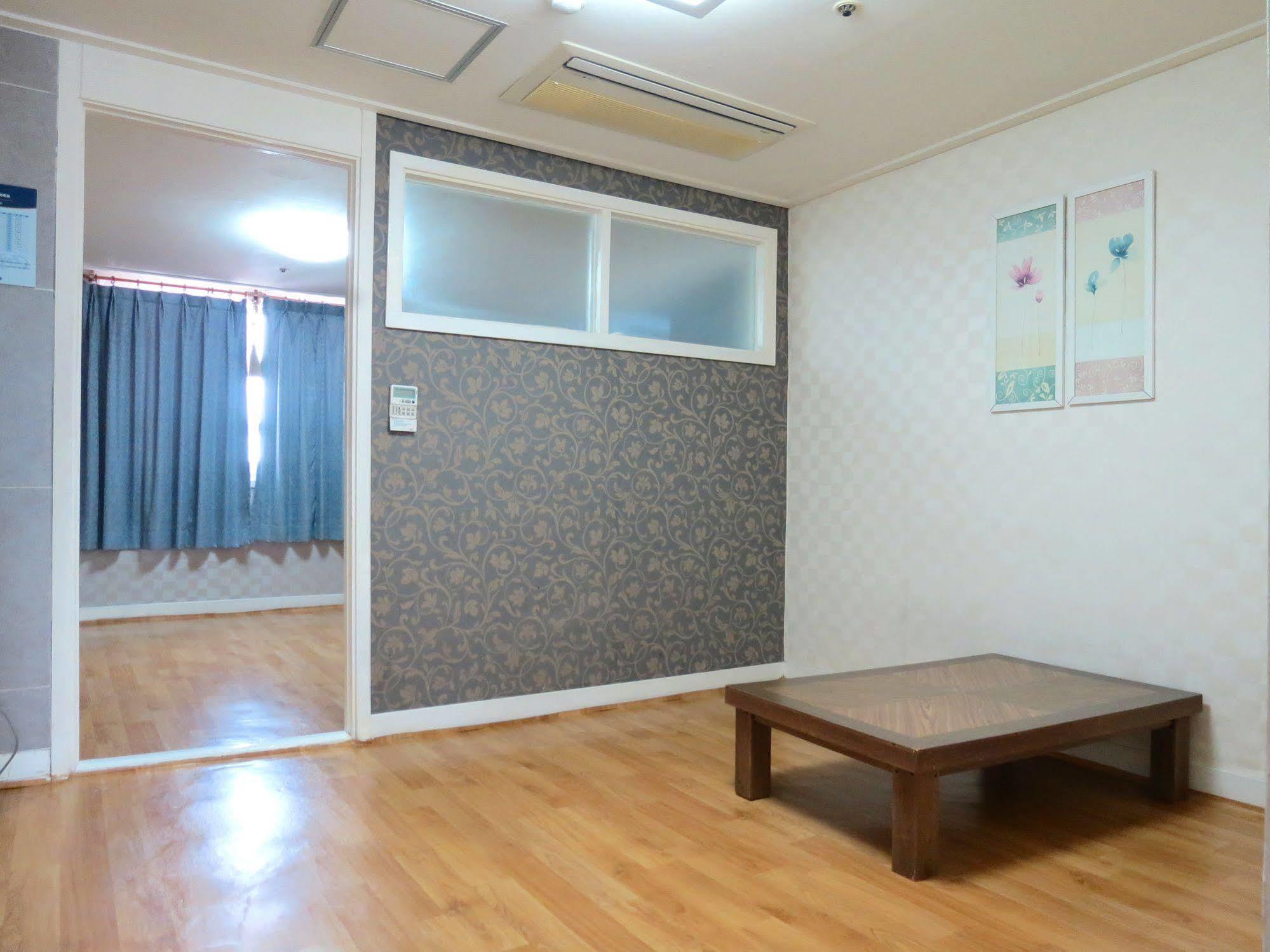Glory Condo Haeundae Busan Buitenkant foto