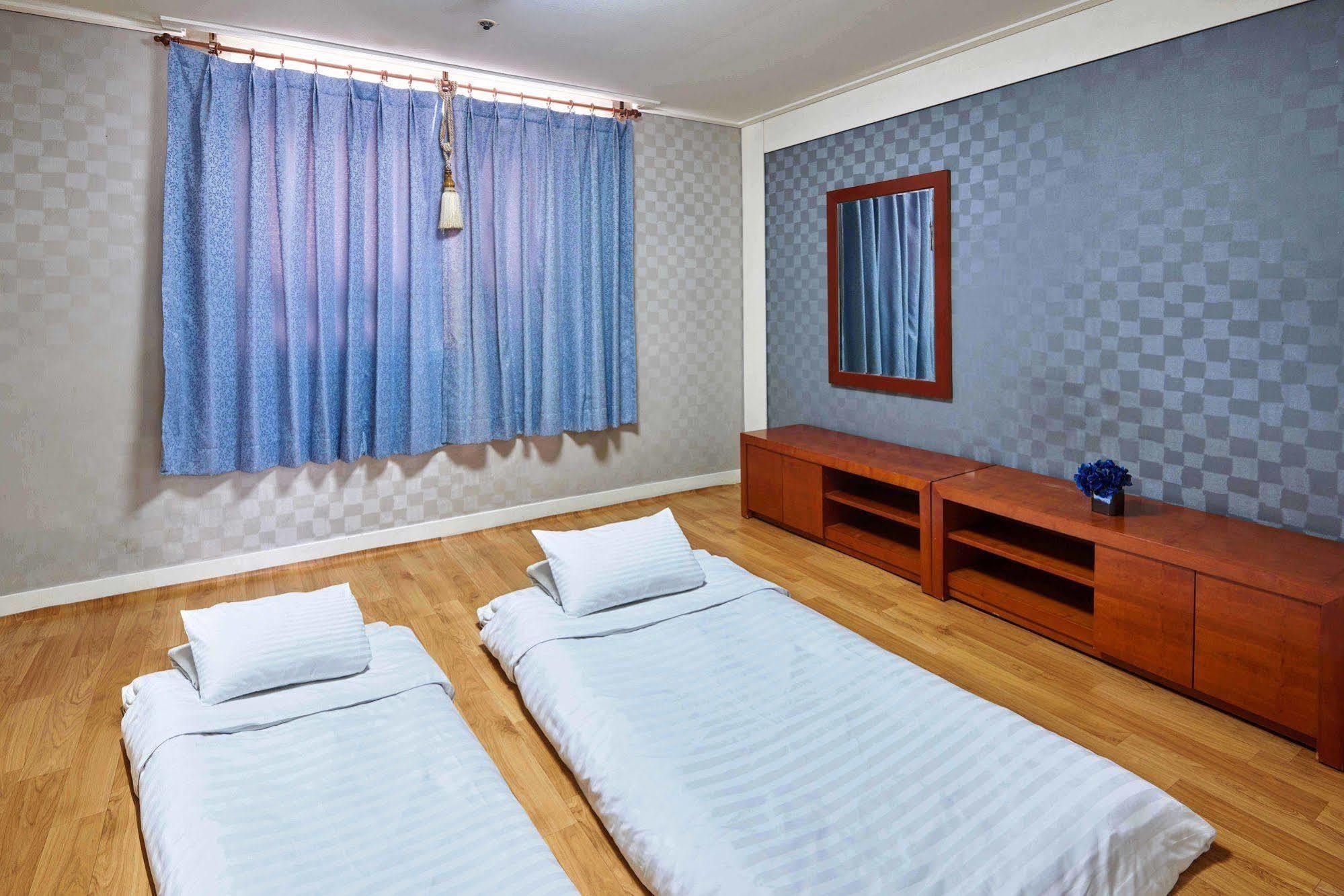 Glory Condo Haeundae Busan Buitenkant foto