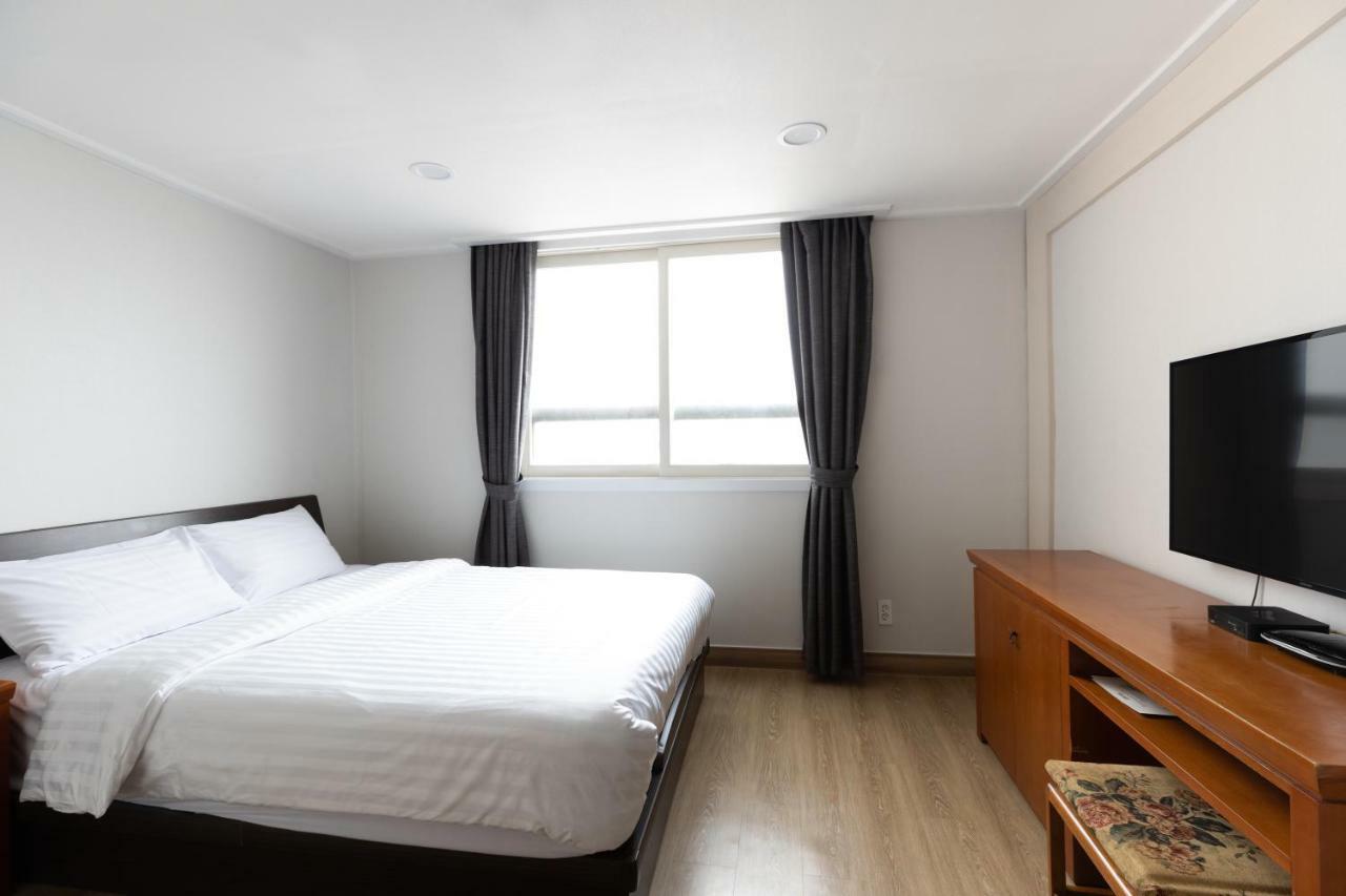 Glory Condo Haeundae Busan Buitenkant foto